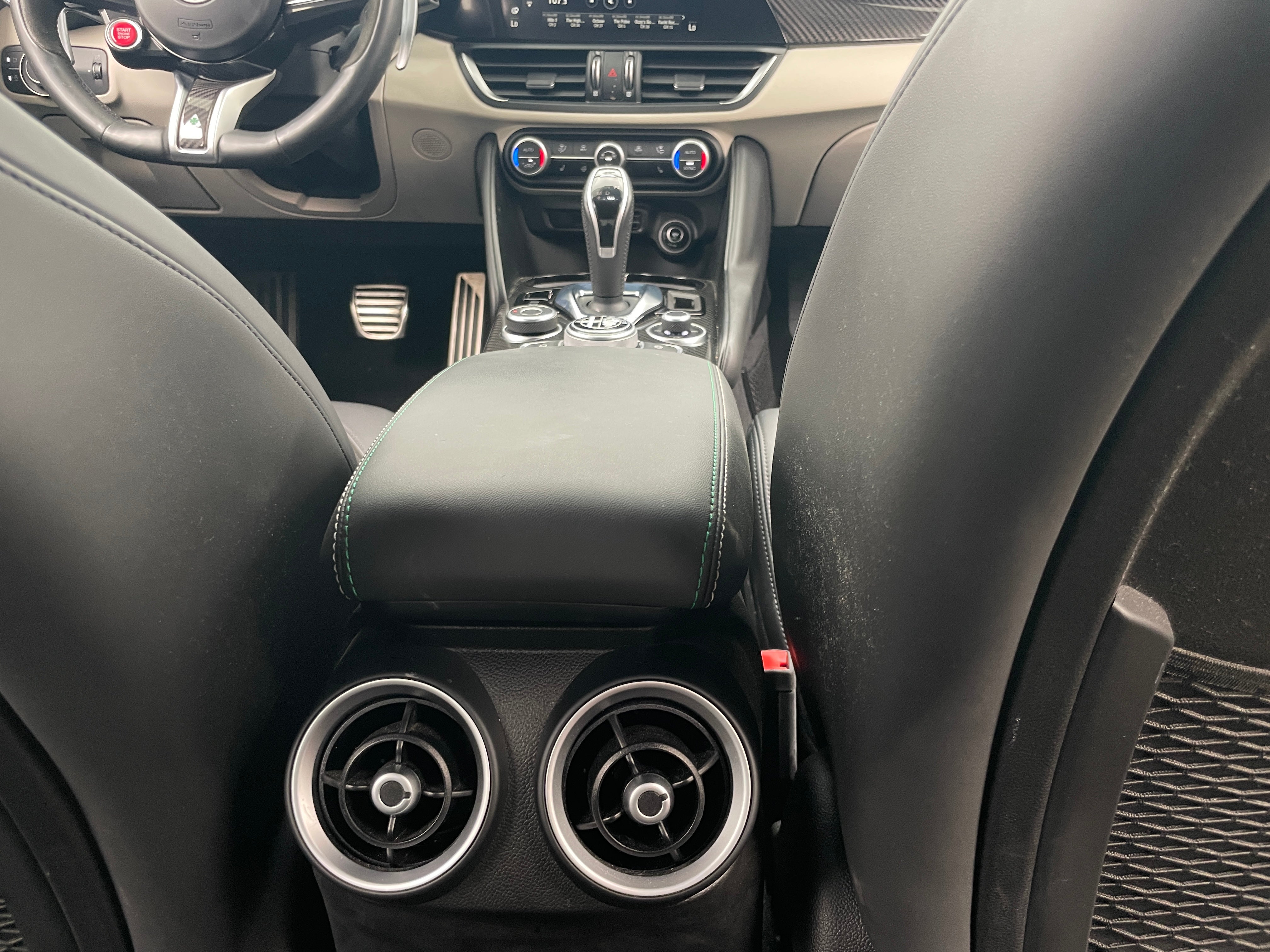 alfa romeo giulia 2020 ZARFAMEV5L7629970 image alfa romeo giulia 2020 ZARFAMEV5L7629970 image